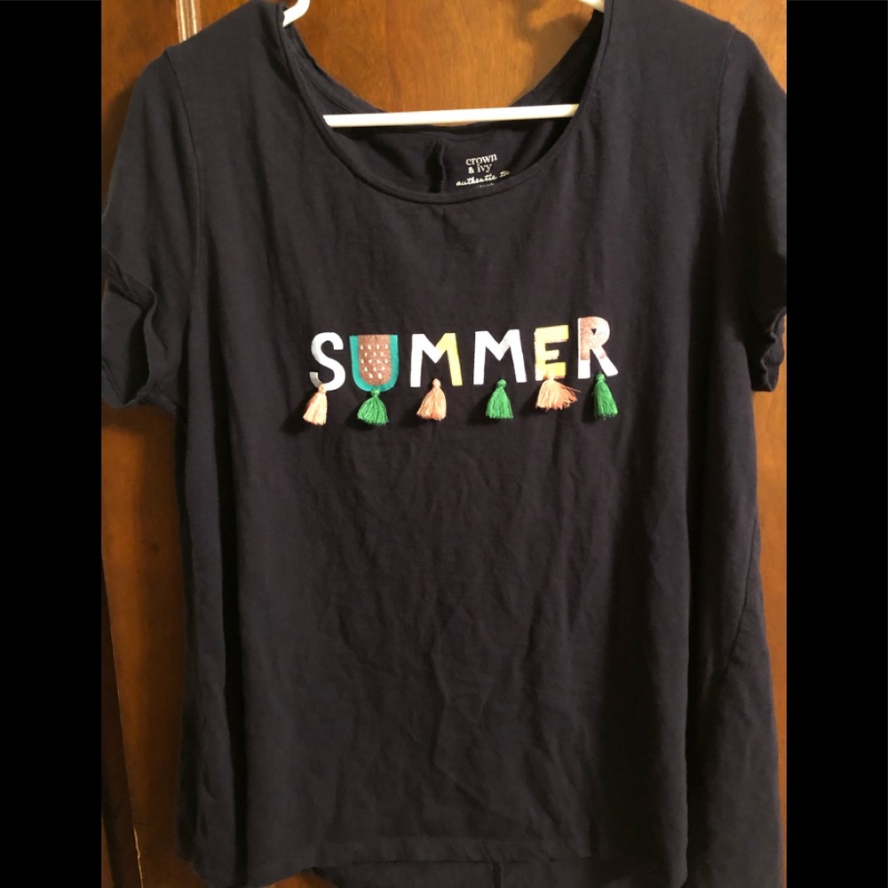 Crown & Ivy summer tee